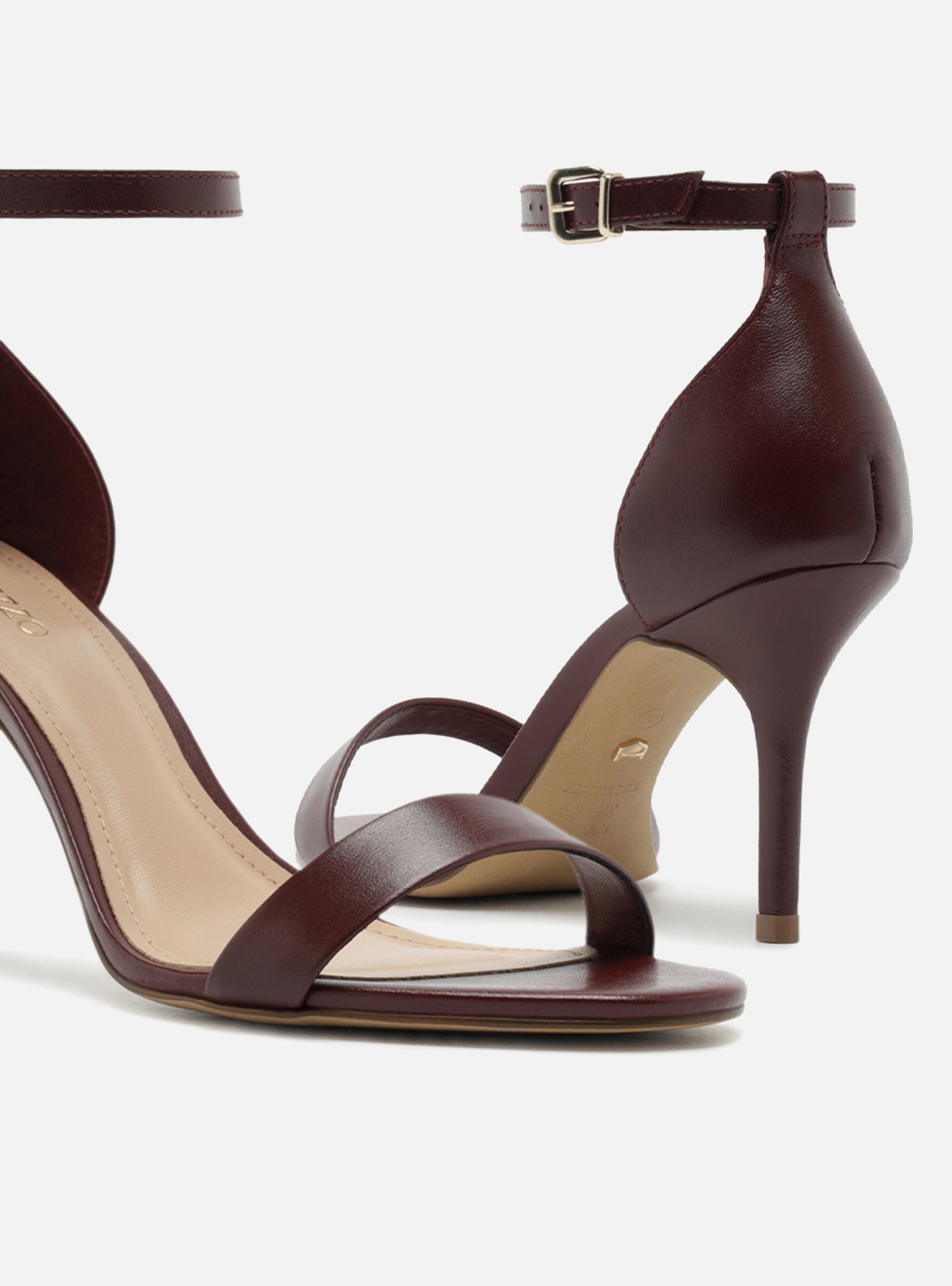 Isabelli Mid Stiletto Leather Sandal Sandal F/25