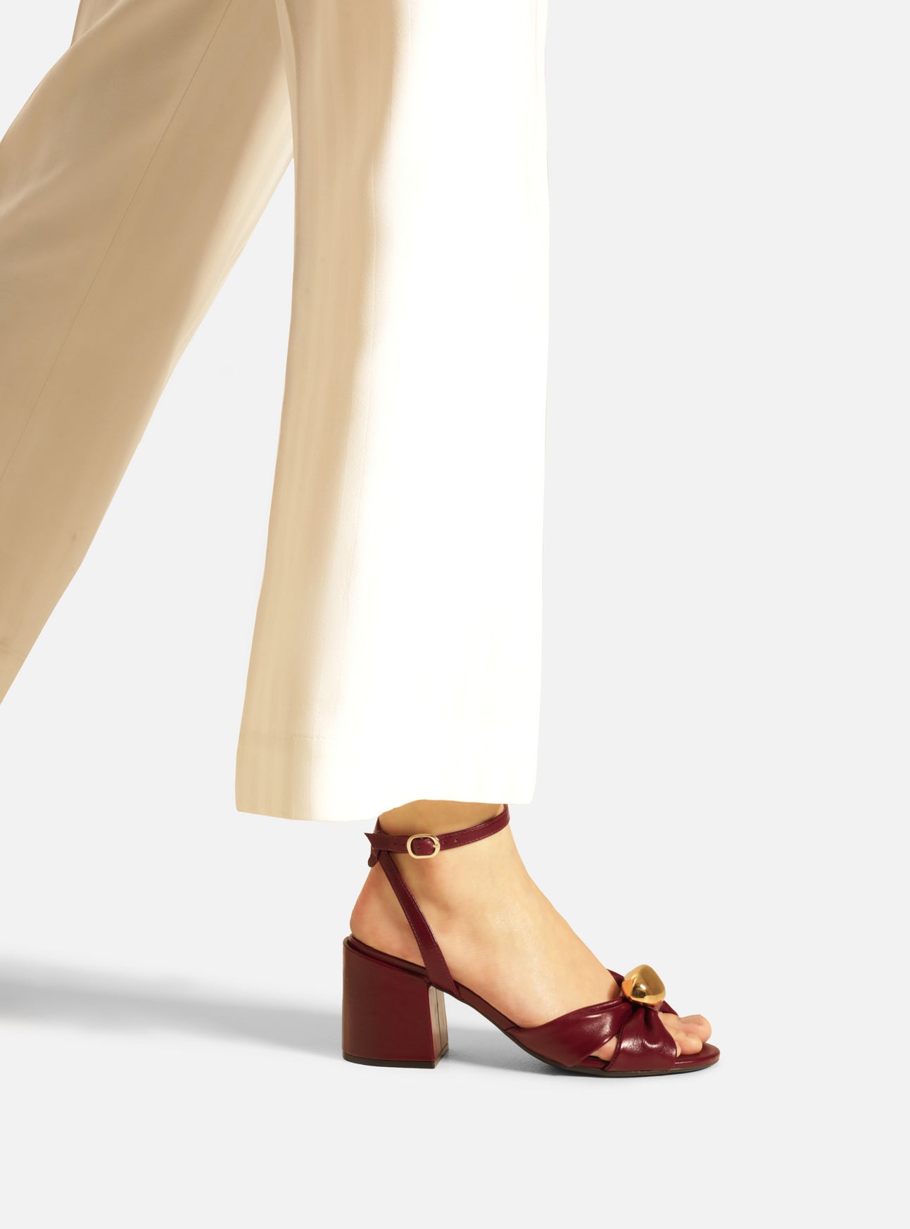 Flora Mid Block Leather Sandal Sandal F/25