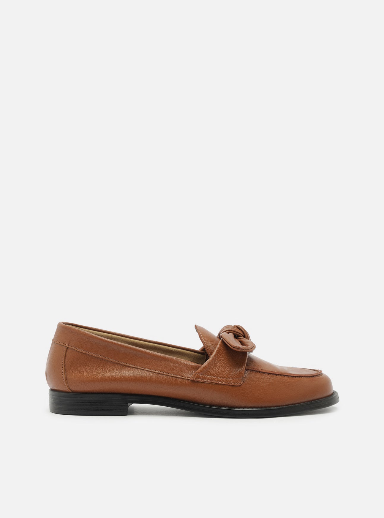 Cassidy Leather Loafer Loafers ESSENTIAL
