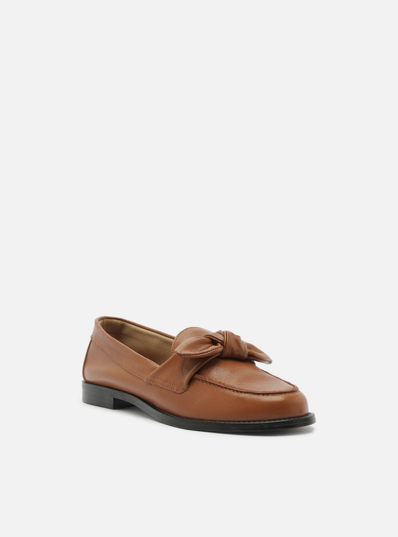 Cassidy Leather Loafer Loafers ESSENTIAL