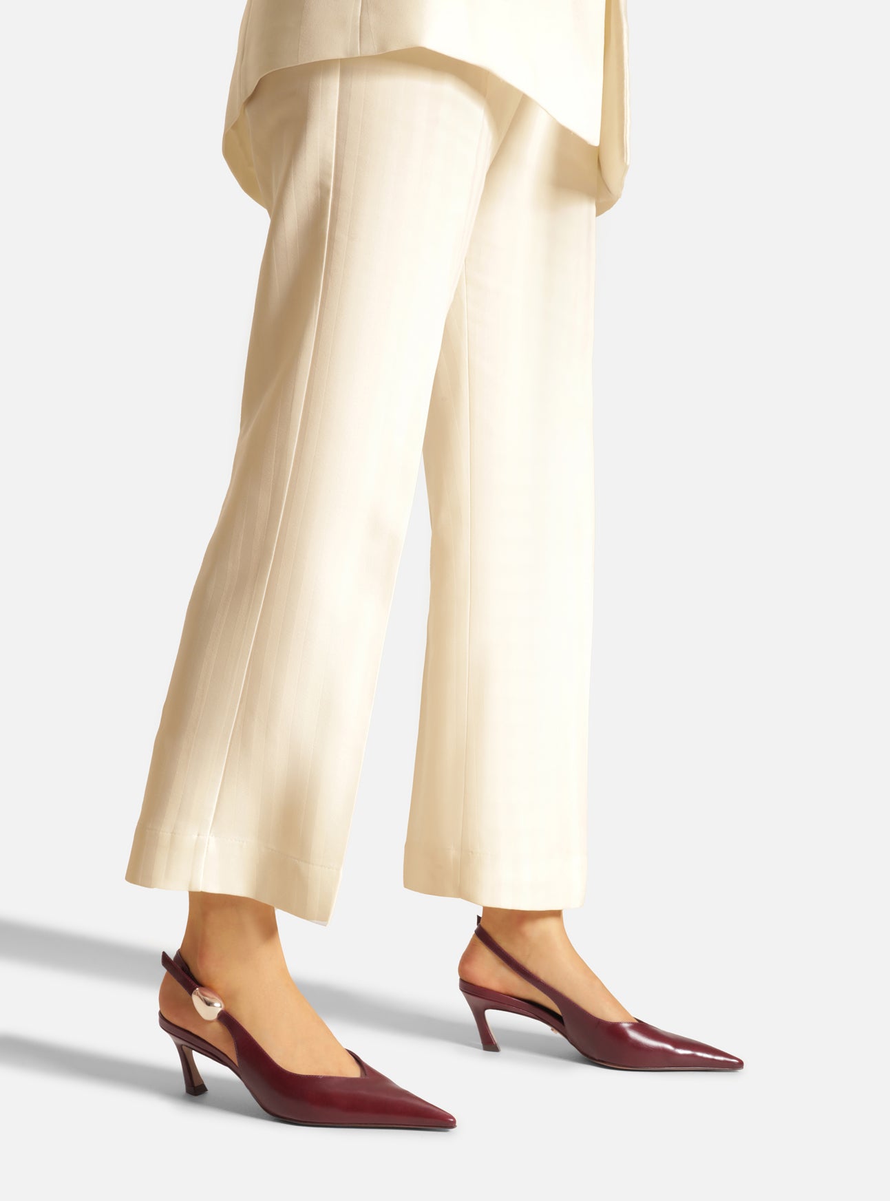 Farrah Low Stiletto Leather Pump Pumps F/25