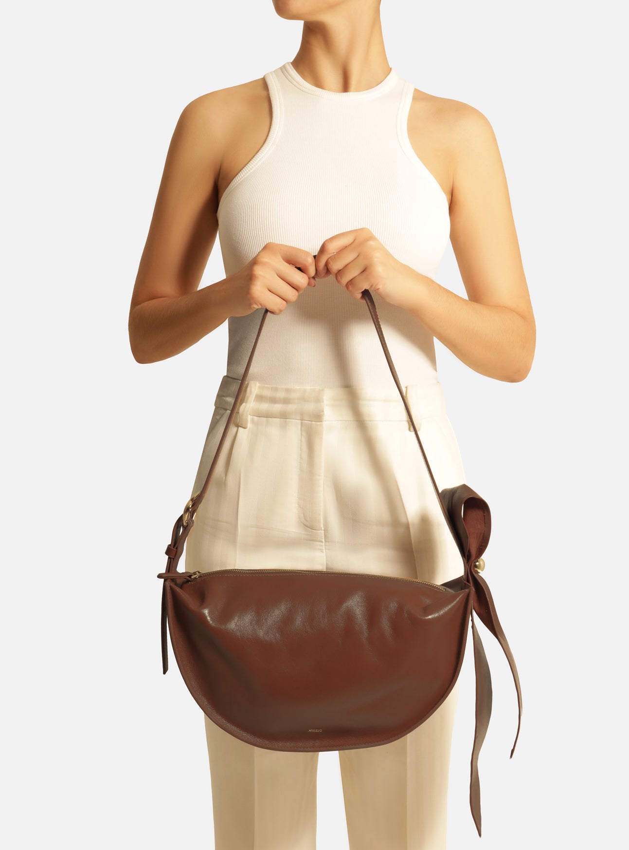Fleur Large Leather Crossbody Handbag F/25