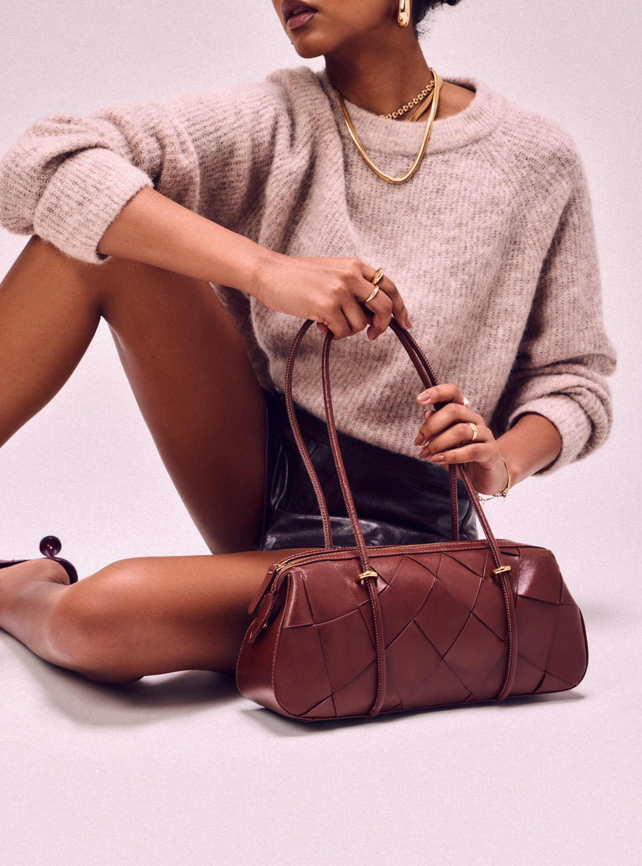 Sarah Medium Leather Shoulder Bag Handbags Pre Fall 26