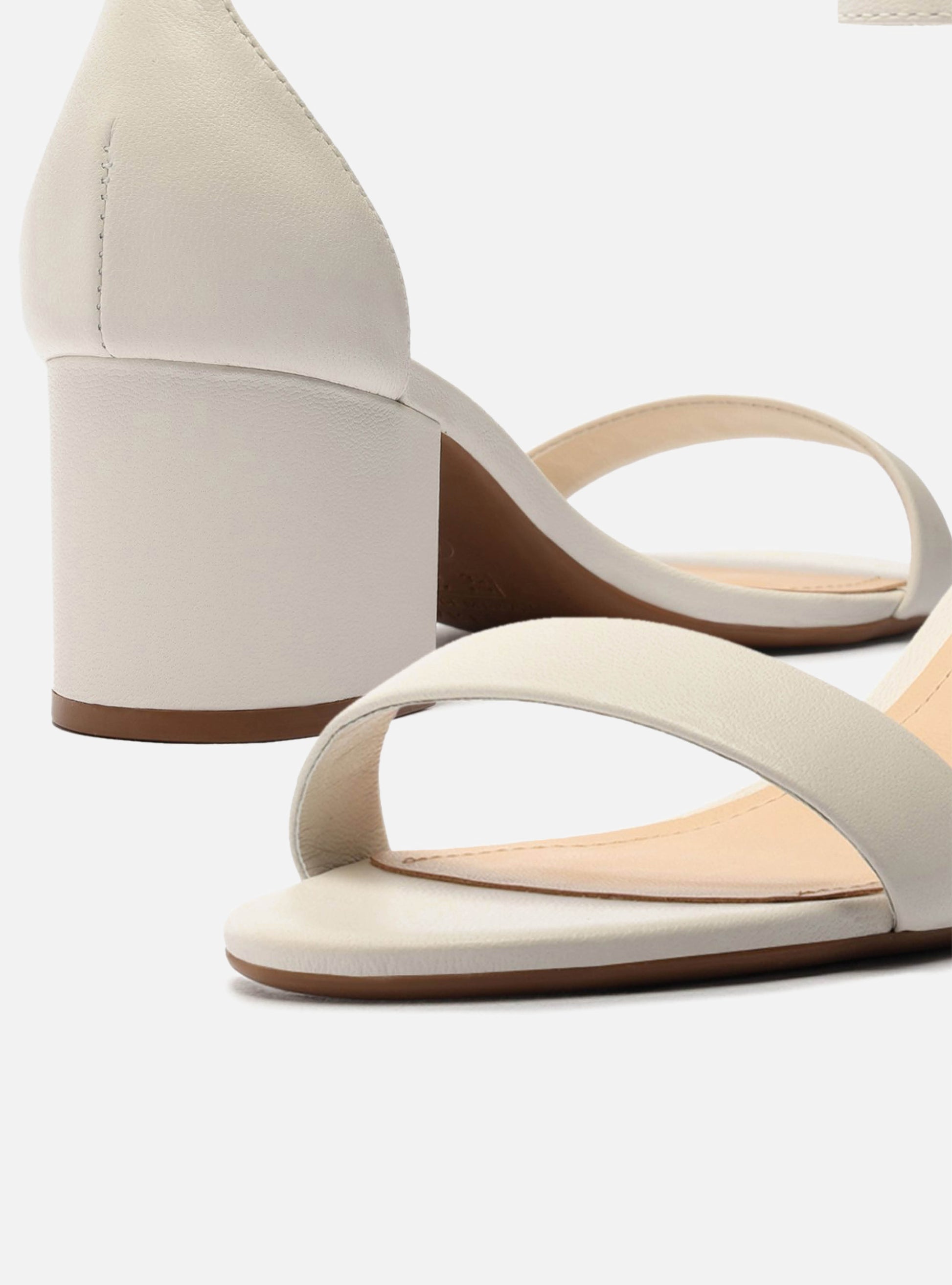 Isabelli Mid Block Sandal Sandal RESORT 23
