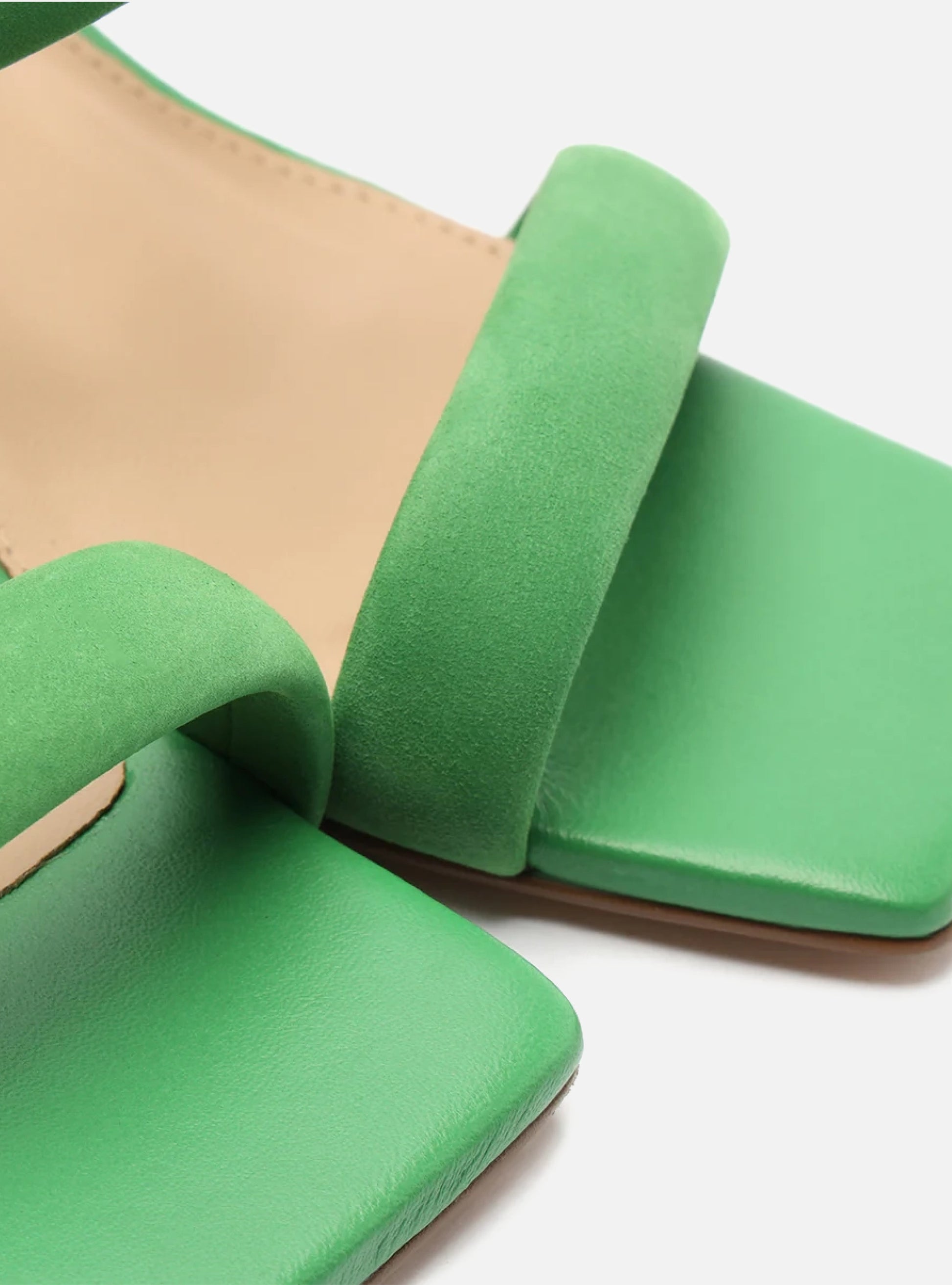 Porcine Nubuck Sandal Sandal SPRING 22