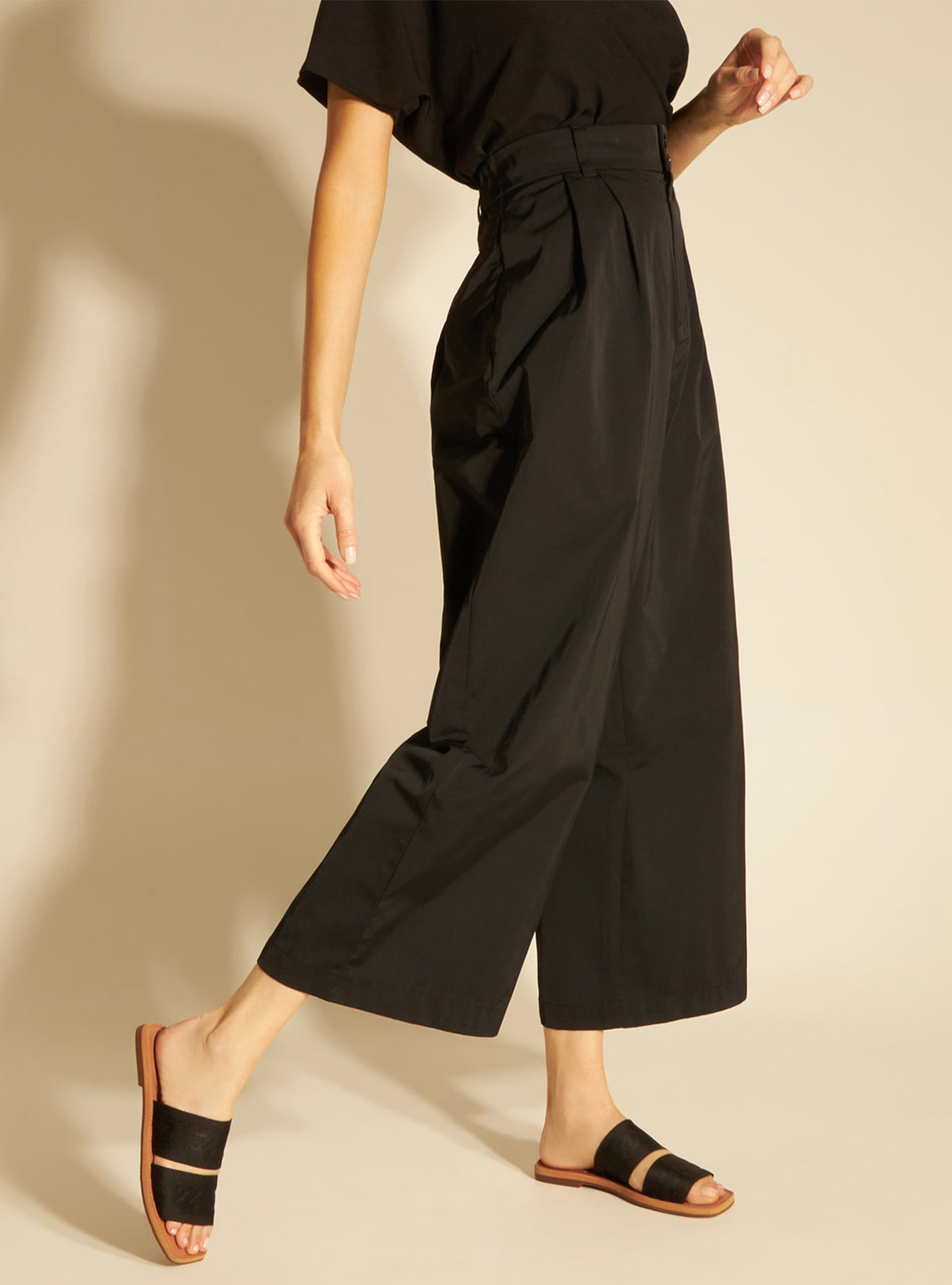 Noemi Flat Sandal Flats SPRING 21