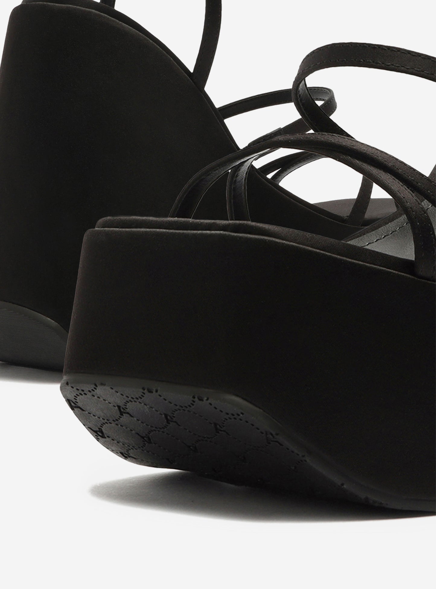 Daphne Platform Sandal Sandal RESORT 23