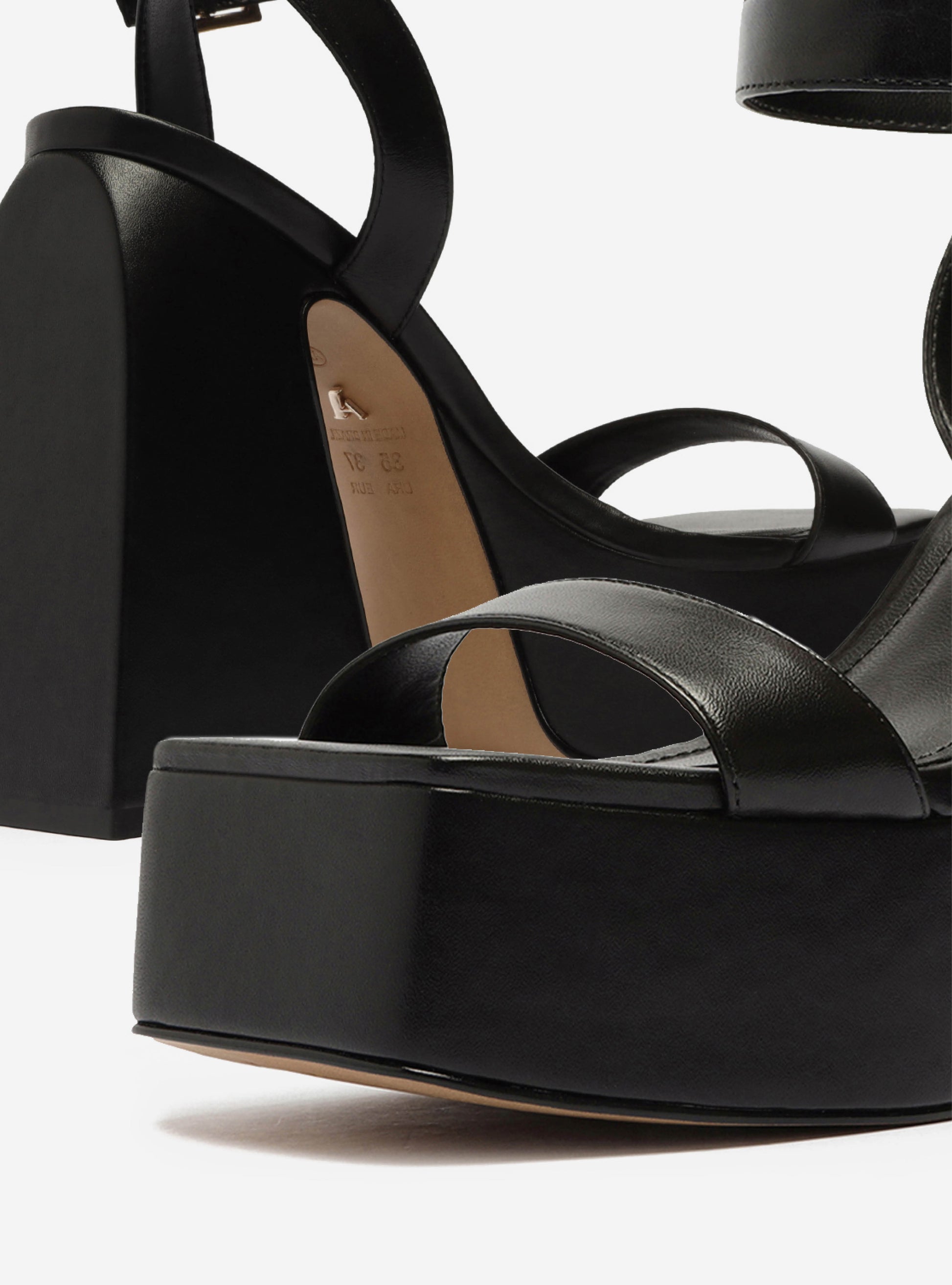 Megan Platform Sandal Sandal RESORT 23