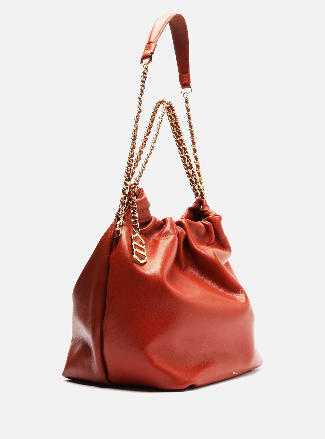 Elizabeth Medium Bucket Leather Handbag Handbags R/26