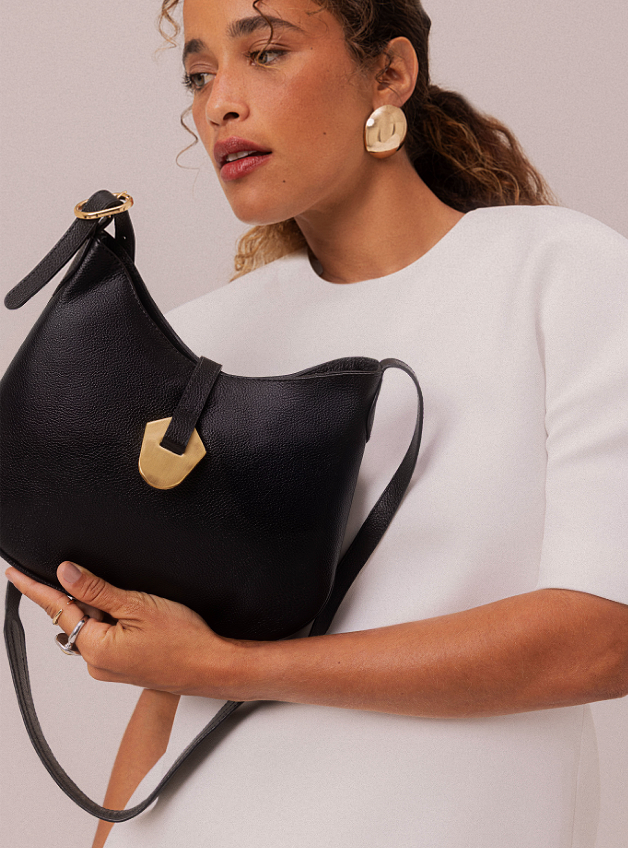 Sabrina Medium Leather Crossbody Handbags U/26