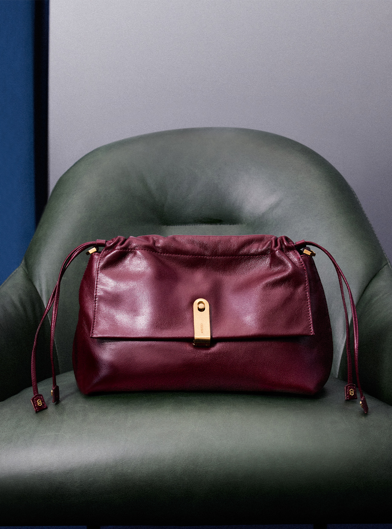 Nicole Large Leather Pouch Handbags F/25