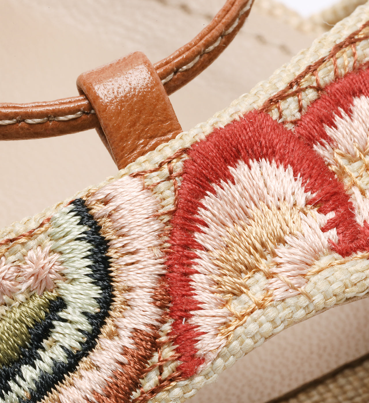 Beige/Hazelnut
